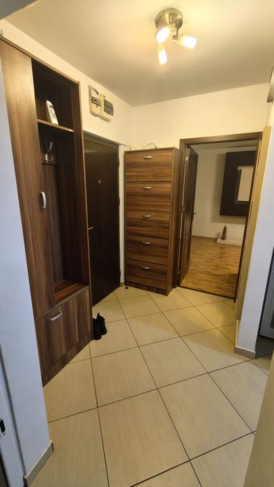 PROPRIETAR - De vanzare apartament cu 2 camere, decomandat, 52 mp, renovat, mobilat, utilat, KM 4-5, Doraly Mall