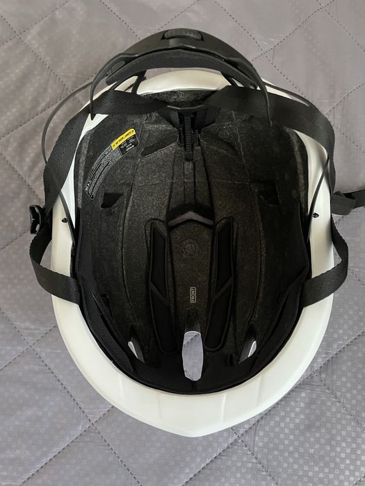 В продаже шлем CAIRBULL в размере M/L