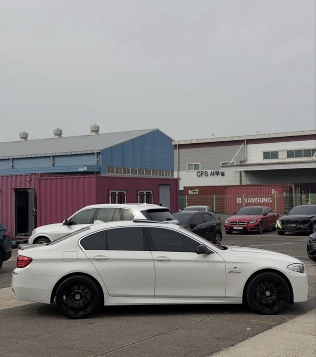 BMW 528i 2010 года