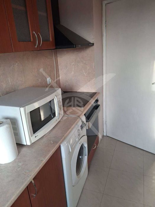 Дава се под наем Тристаен апартамент в Пловдив, Кършияка - 70 кв.м за 498.27 € - Снимка #3