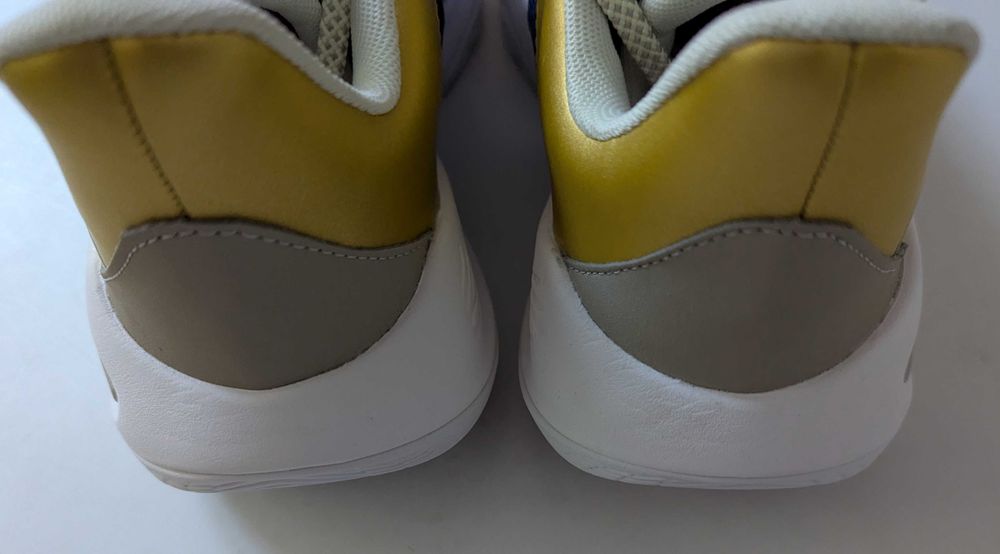 Under Armour Curry 11 Golden State Warriors баскетболни маратонки номер 40 от Сащ