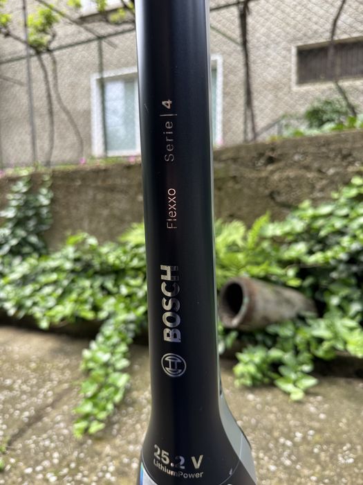 Прахосмукачка Bosch 2 in 1 Flexxo Series 4