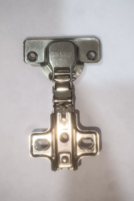 Мебельная фурнитура