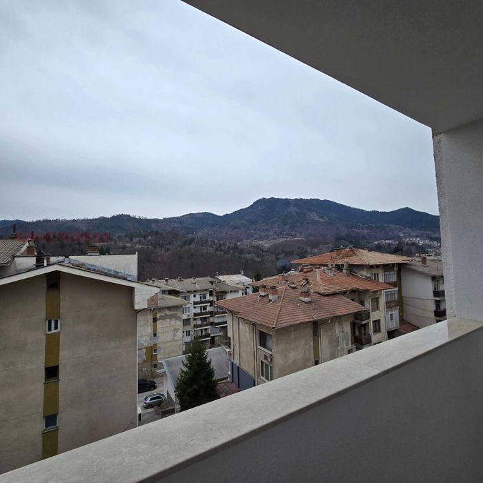 Продава се Двустаен апартамент в Смолян, Нов център - 61 кв.м за 1746 €/кв.м - Снимка #16