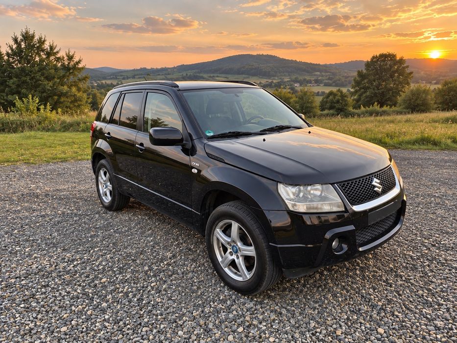 Suzuki Grand Vitara 1.9 DDiS 131 CP 4x4 / 183.000 km / Rate / Garanție / 3.690 €