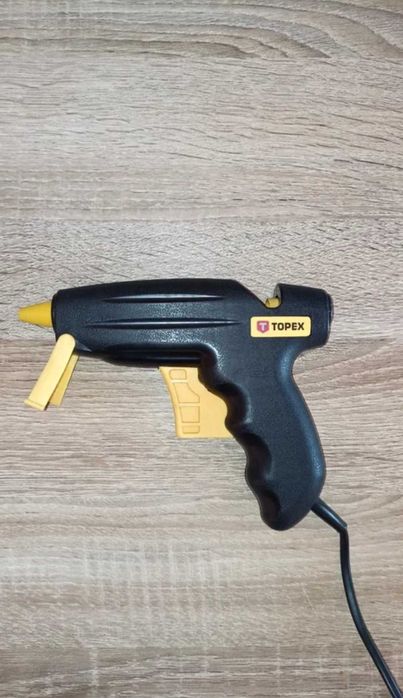 Pistol de lipit la cald Topex + Rezerve silicon cadou