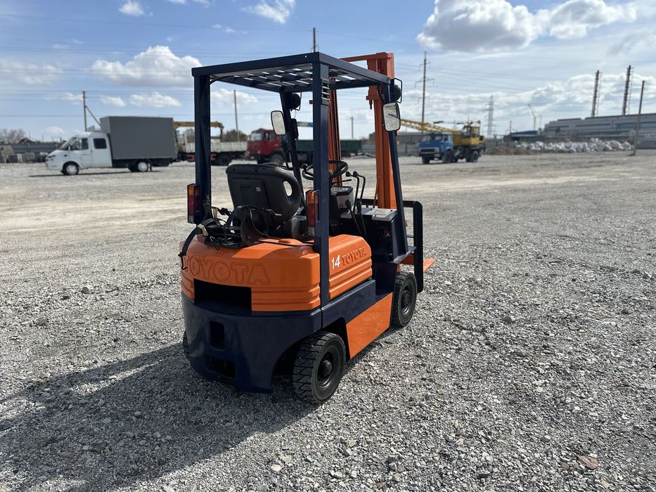 Продается вилочный погрузчик, кара