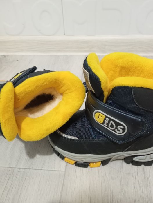 Зимние детские ботинки