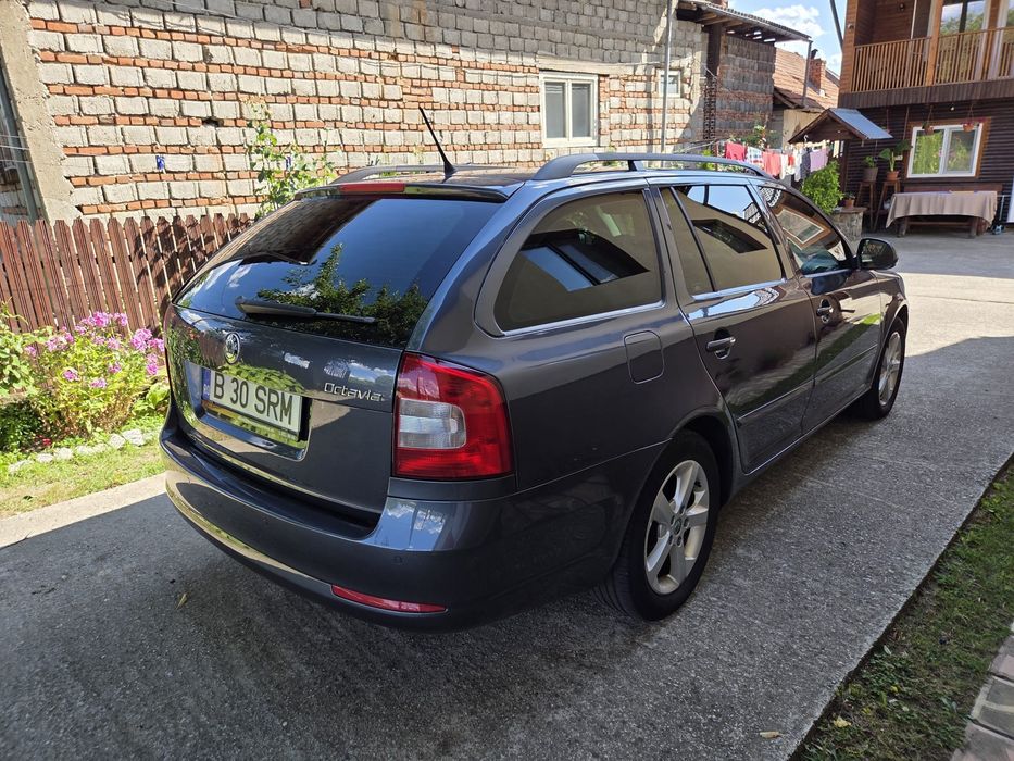 SKODA Octavia 2012 — imagine 4