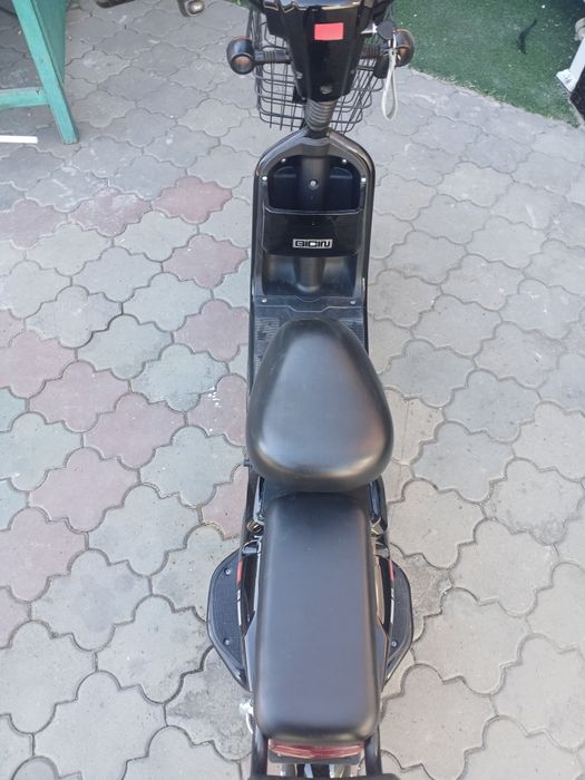Скутер sk8 электр.