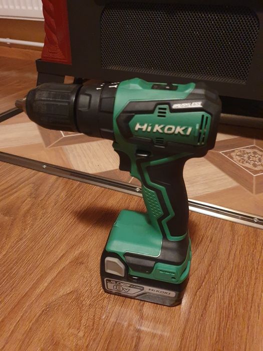 Pistol impact hikoki +Bormașină+2 acumulatori