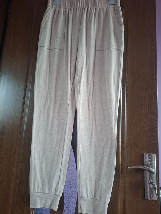 Vând Pantaloni Trening Damă Mărimea XXL Noi