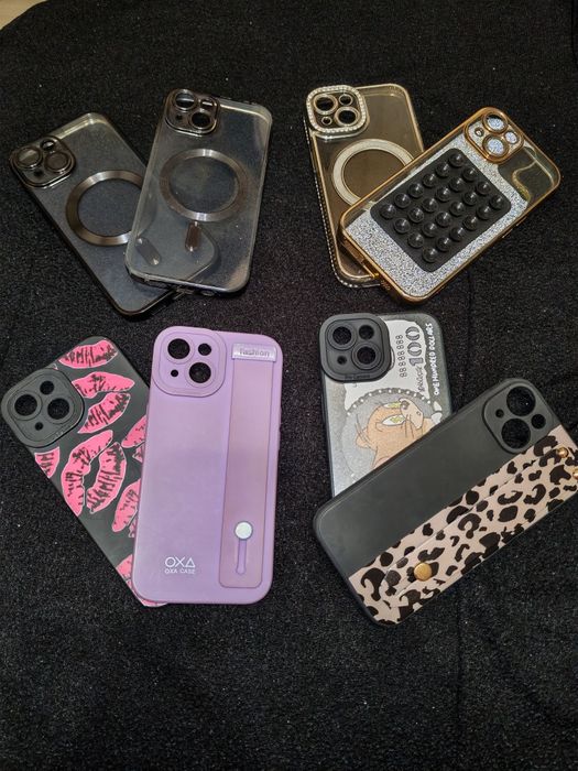 Отдам чехлы/стекла на Iphone 15