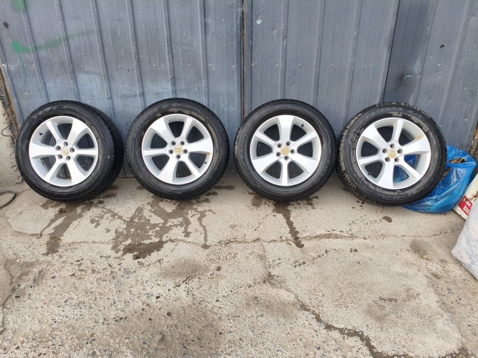 Продам диски с резиной на subaru outback 2012