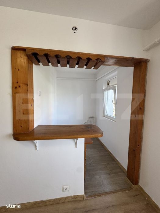 Apartament 3 camere, 45 mp, zona Craiovita Noua