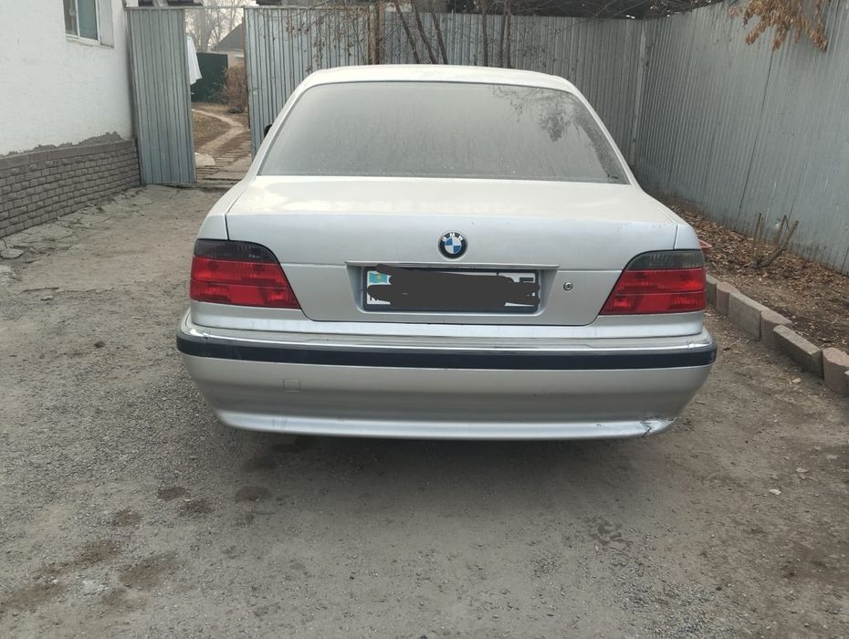 Продаю БМВ е38 срочно