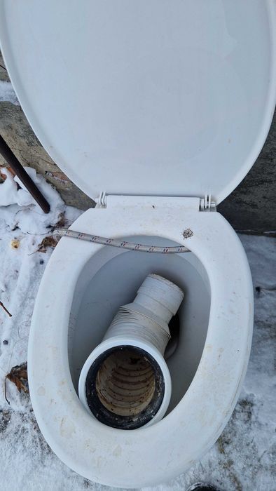 Продается унитаз