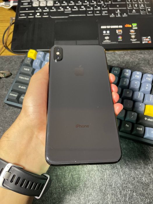 iPhone XSmax в хорошем состоянии
