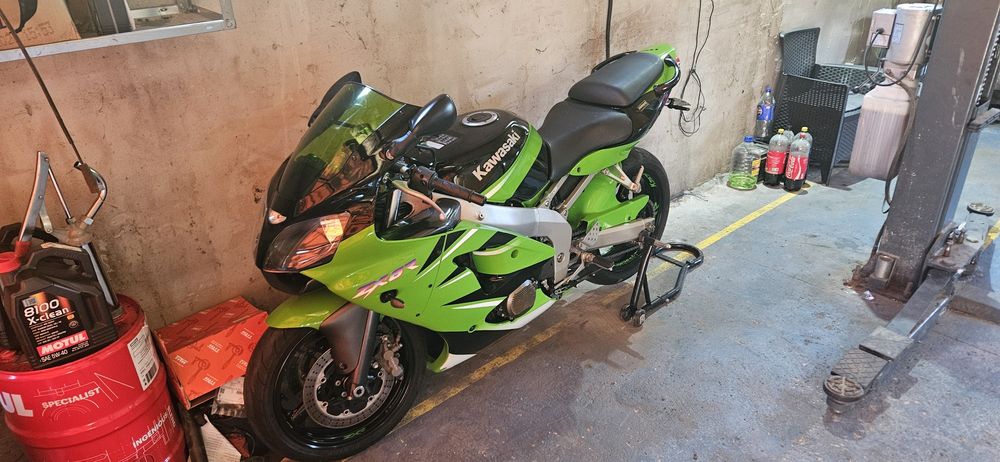 Kawasaki zx6r 2001