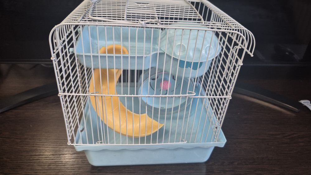 Продается клетка для хомяка