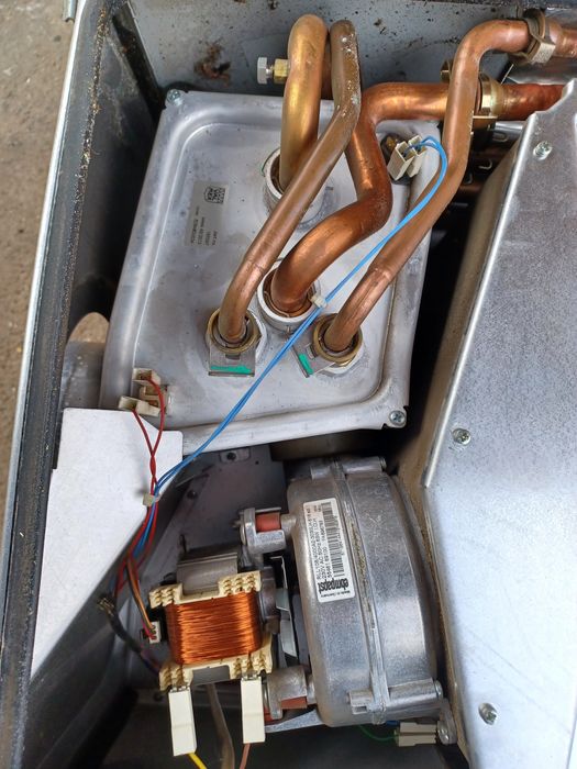 Centrala termica Buderus Logamax Plus GB 012