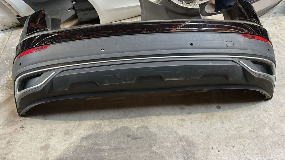 Bara spate audi q8 2020