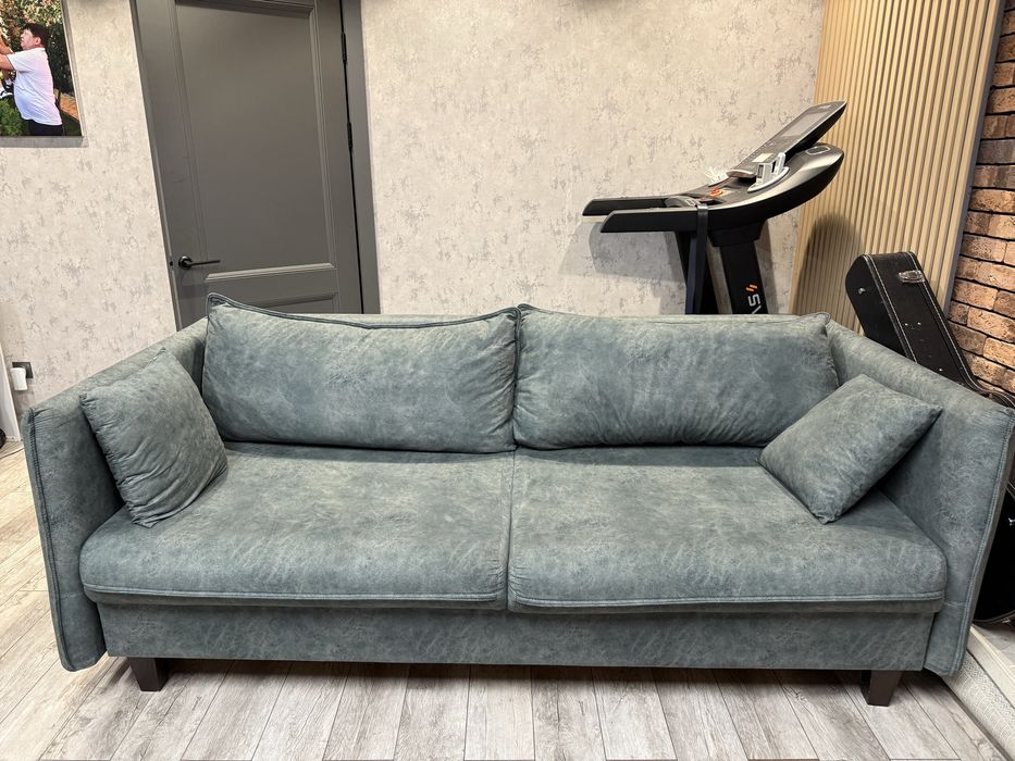 Диван б/у в отличном состоянии