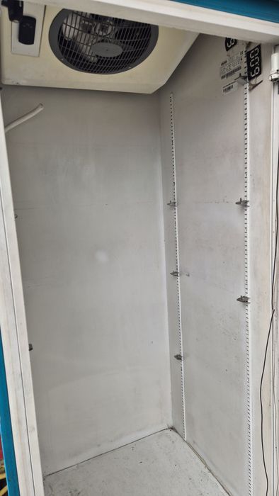 Vitrina frigorifica mare 2 metri înălțime