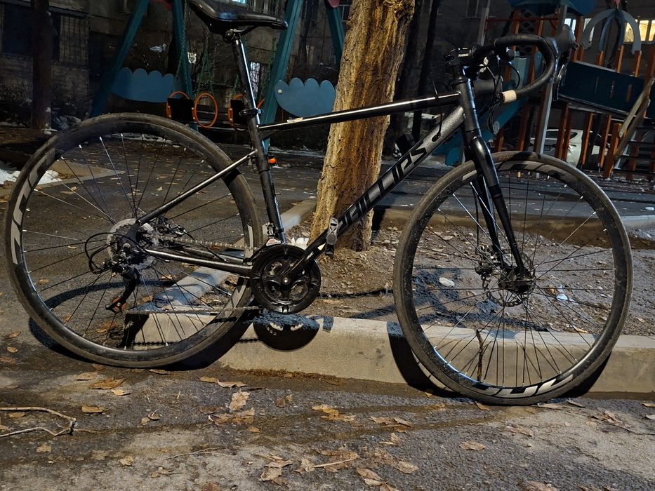 Щоссейник Philips обмен интересует