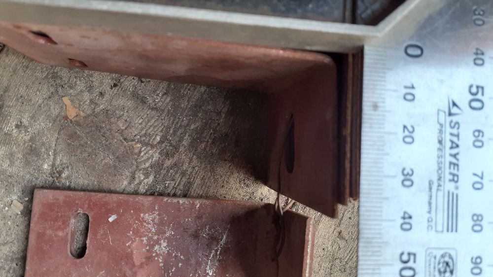 Кронштейн (уголок)