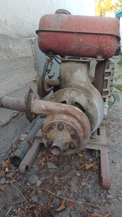 Продам помпу на бинзине.