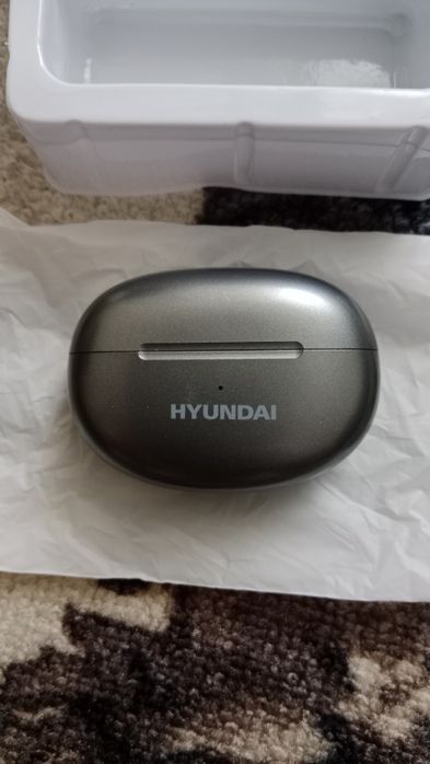 Продам наушники беспроводные