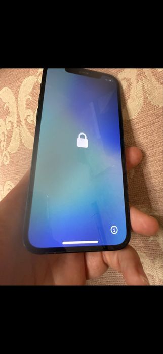 iPhone 12 заключен