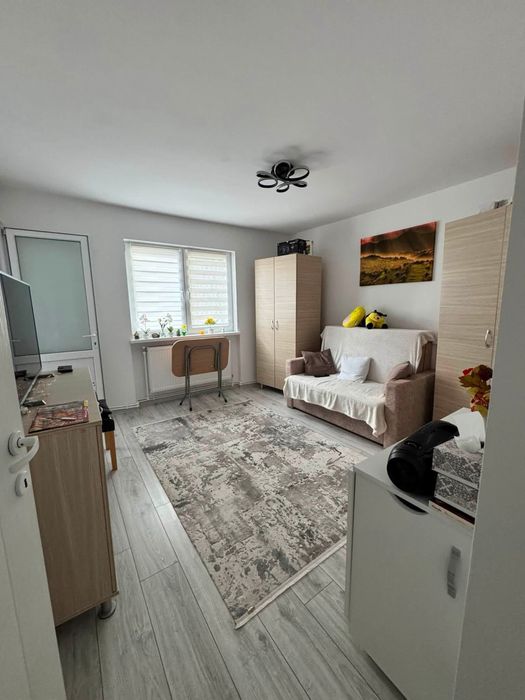 Vand apartament 2 camere