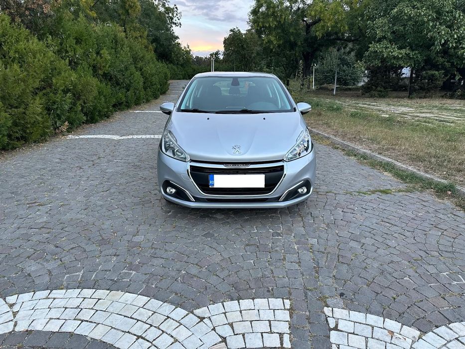 Peugeot 208 Unicul ProprietaR-GPL din fabrica-Cumparata Peugeot RO