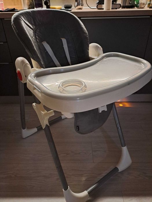 Scaun bebe pentru masa