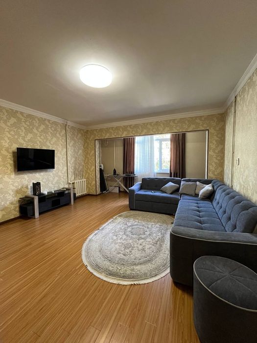 Ойбек ПРОДАЮ 2/3/9 Метро Ойбек срочна