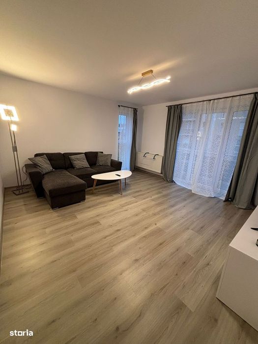 Apartament total decomandat 2 camere cu balcon deschis în Avangarden3