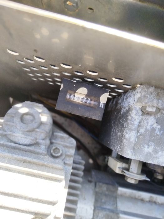 Компресор и каросерия за влекач