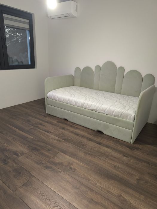 Детско тапицирано легло Сандвич с включени  два матрака !