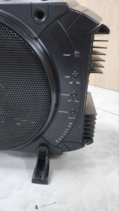 Сабвуфер активный infinity basslink