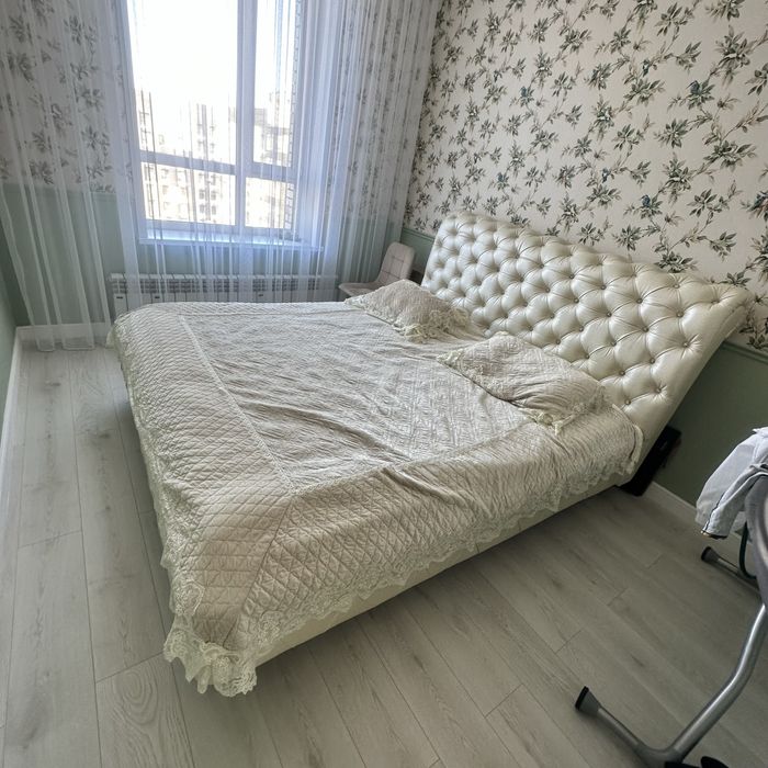 Продам кровать 180х200
