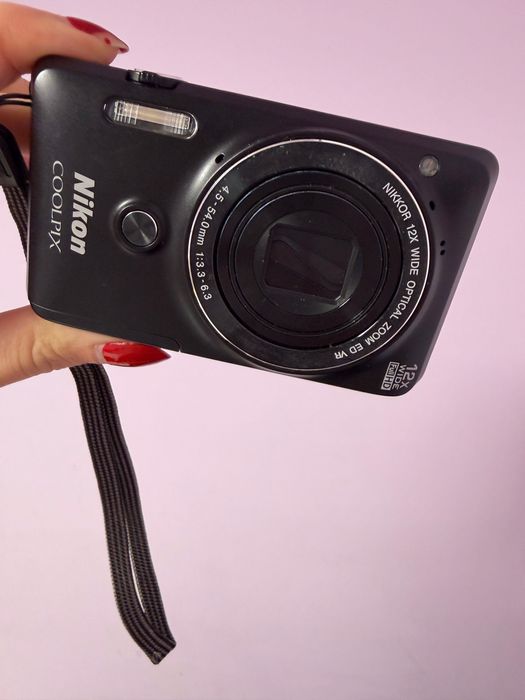 Дигитален фотоапарат Nikon COOLPIX S6900