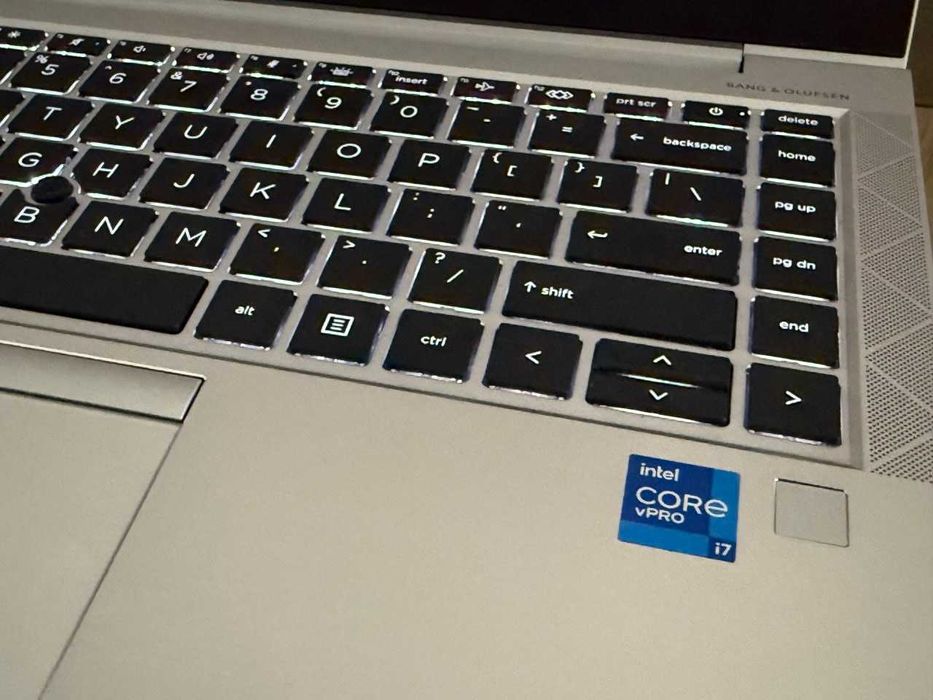 HP ELITEBOOK 840 G8 Core i7-1185G7 ram 16 ssd 256 LTE