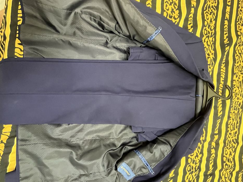 Костюм мужской..