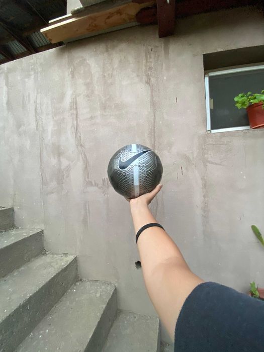 Minge de fotball noua nike