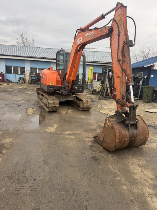 Vand miniexcavator DOSAN 5,5t