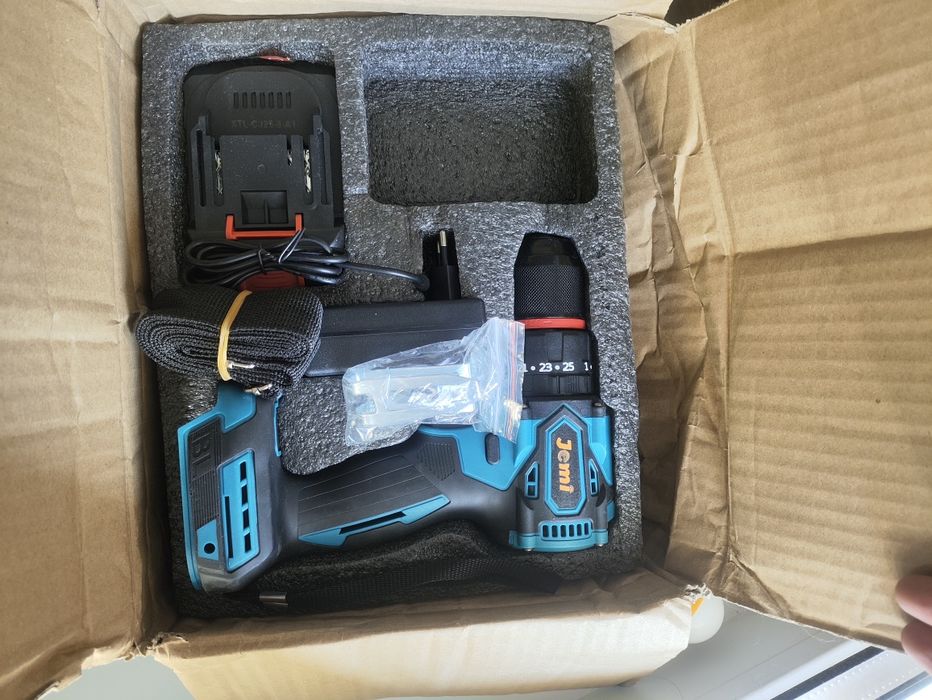 Продам шуруповёрт новый