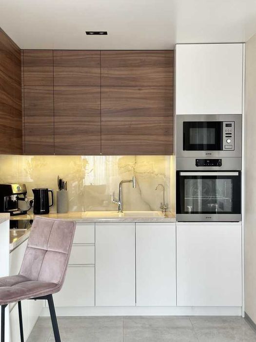 Дава се под наем Тристаен апартамент в София, Зона Б-18 - 90 кв.м за 612 € - Снимка #2