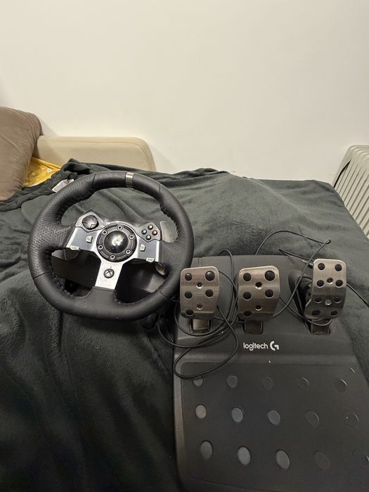 Volan gaming Logitech G + pedale PC / Xbox